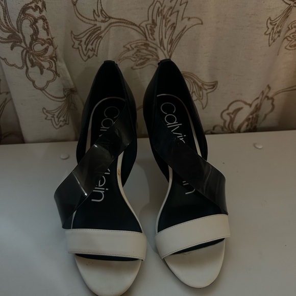 Calvin Klein black and white heels - Picture 2 of 4